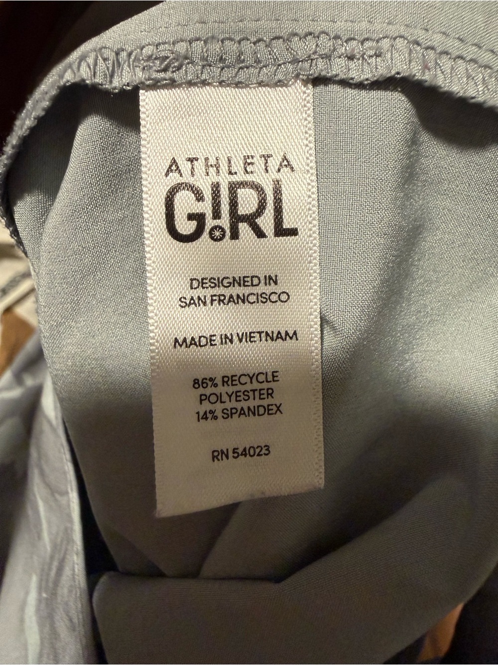 Athleta girl Gray Camo Athletic Shorts with Zip Pockets size XL/14 - Picture 8 of 8
